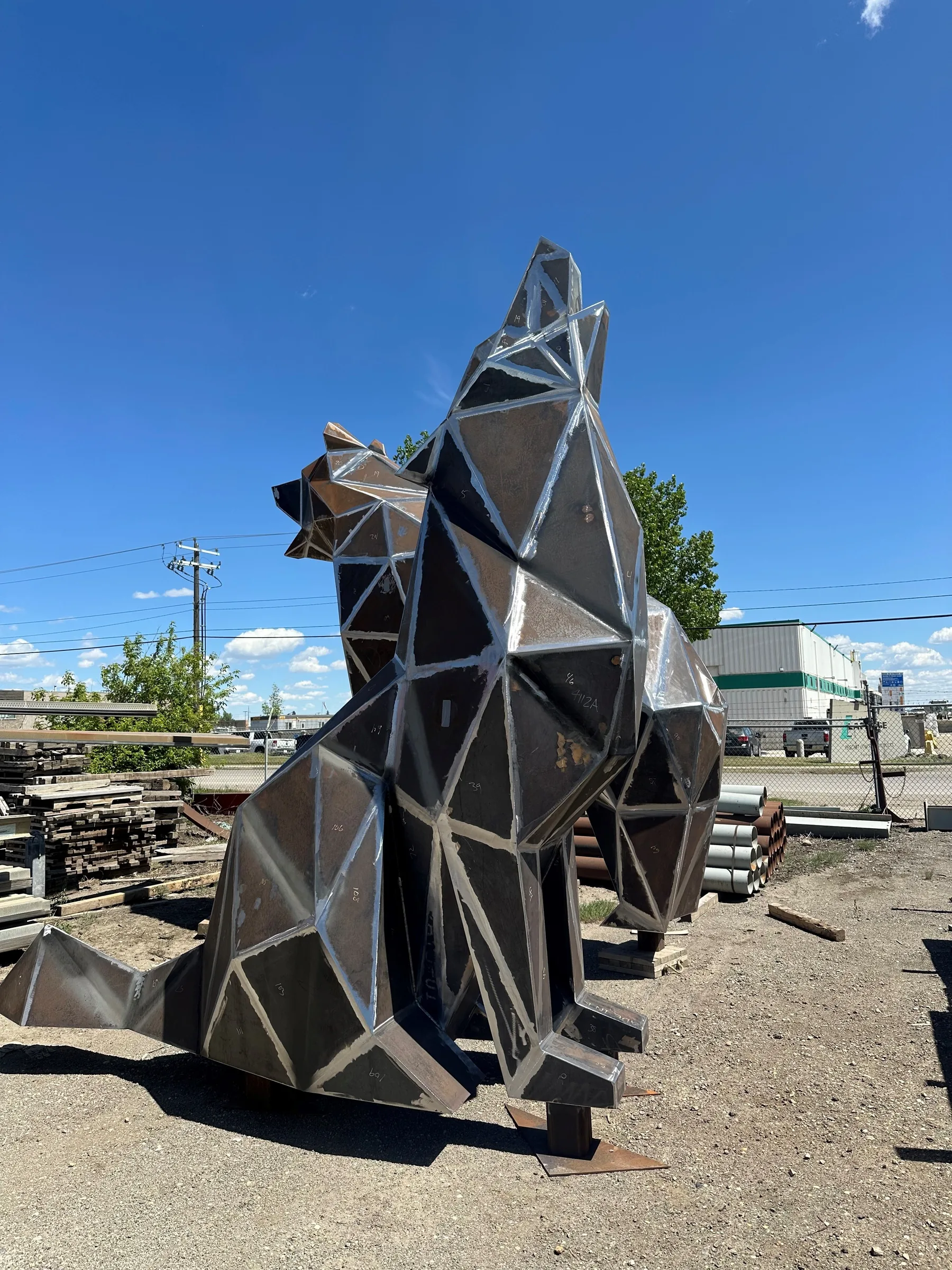 Steel wolf sculpture, Radio Park