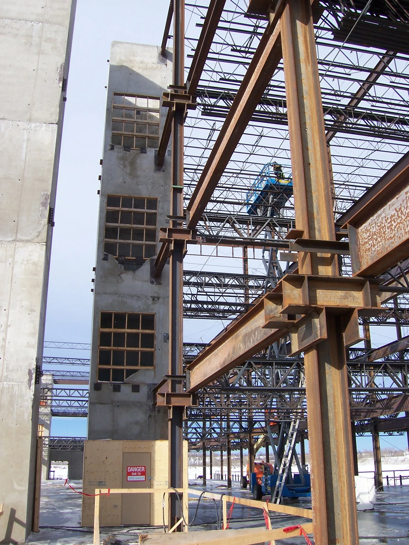 Steel framing at the concrete core