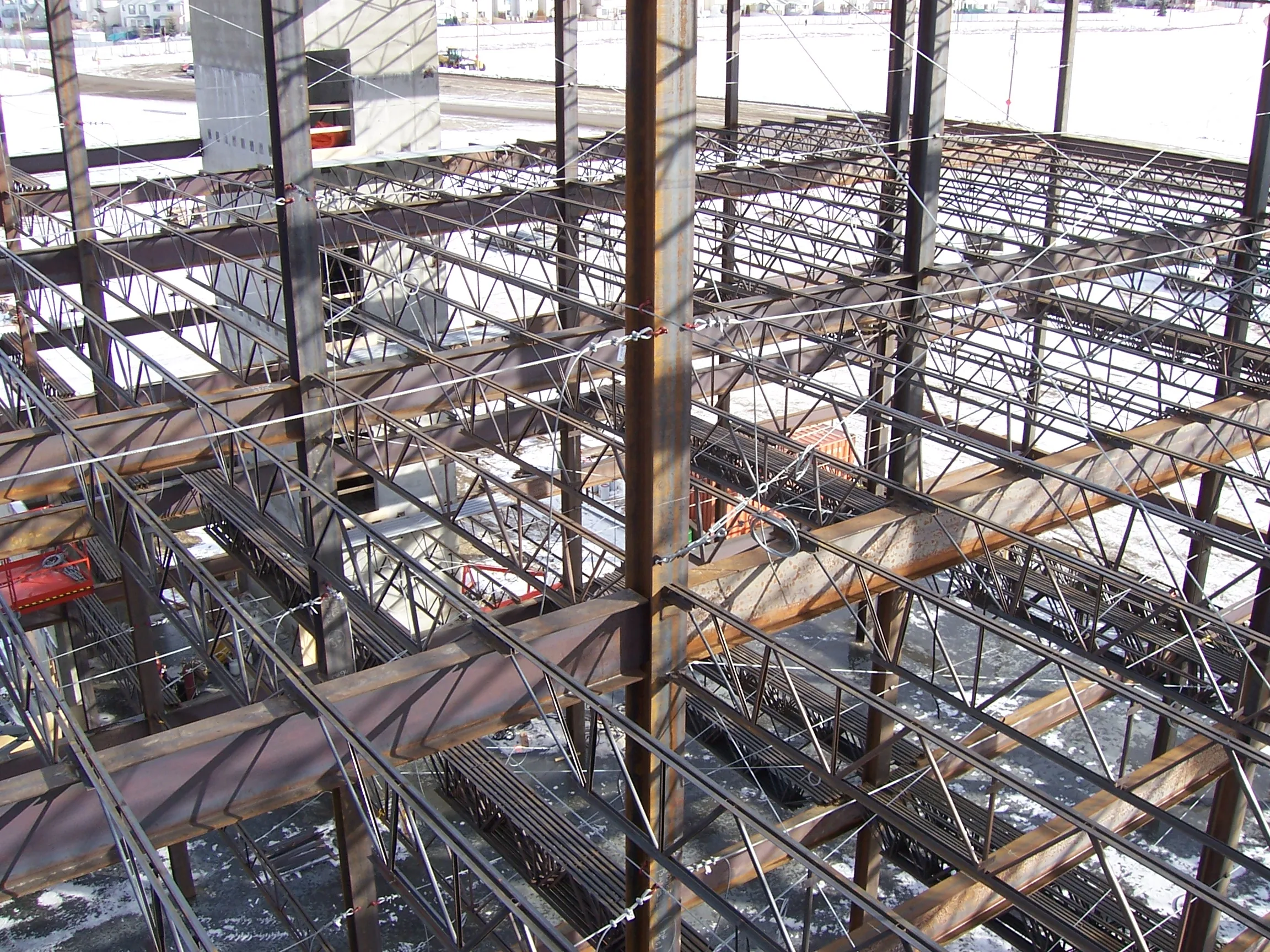 Multi-bay structural steel erection